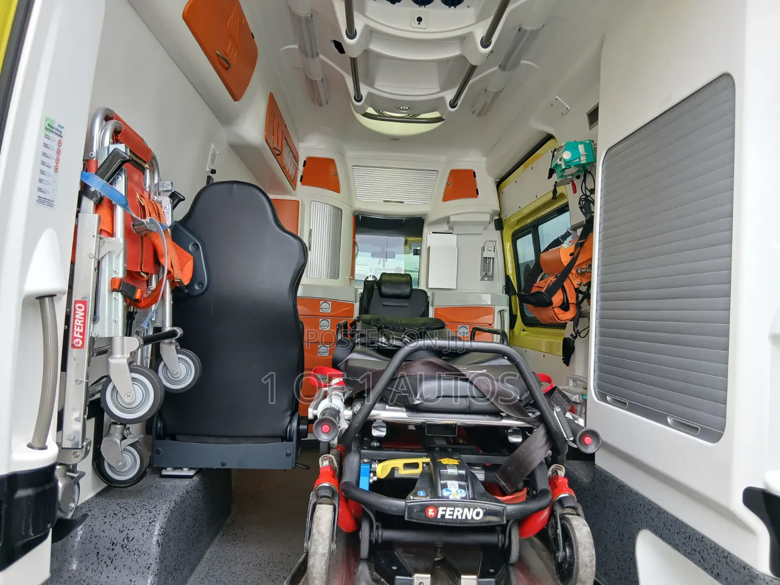 Mercedes-Benz Sprinter 2017 Yellow