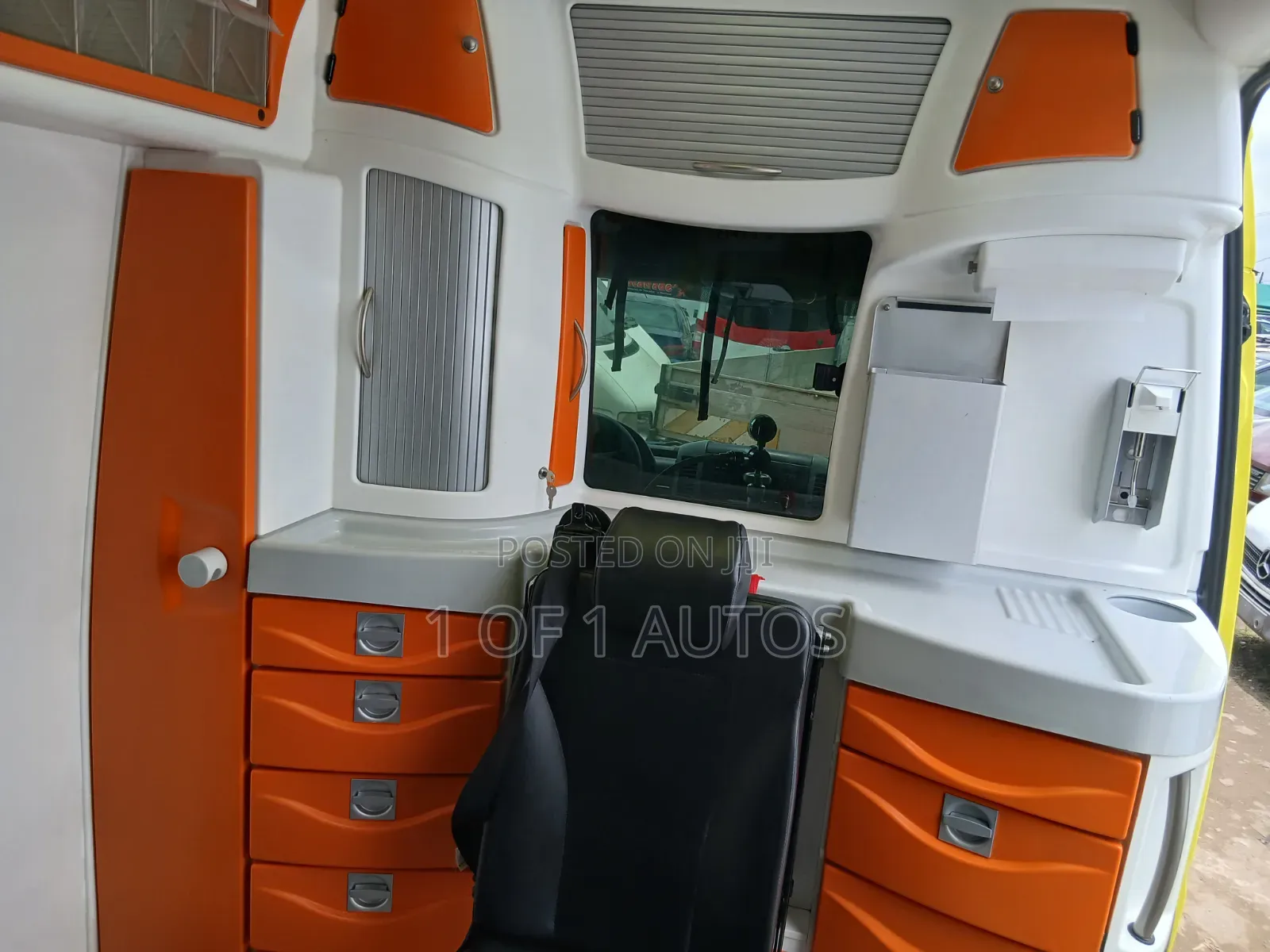 Mercedes-Benz Sprinter 2017 Yellow