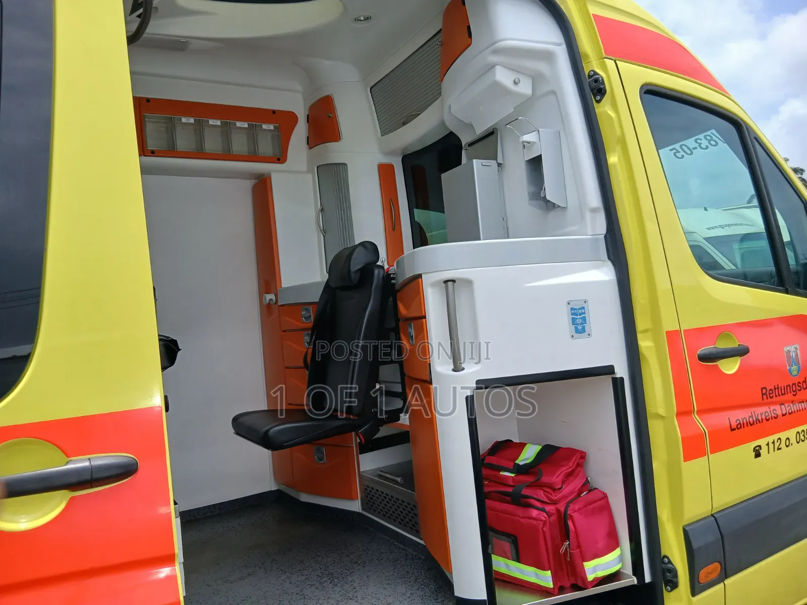 Mercedes-Benz Sprinter 2017 Yellow