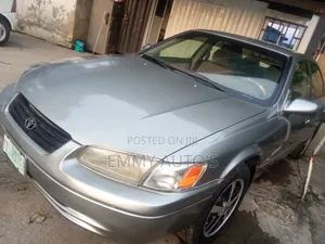 Toyota Camry 2000