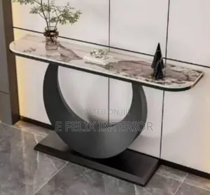 Lovely Design Console Table