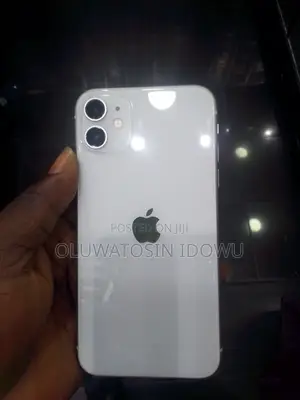 Apple iPhone 11 64 GB White