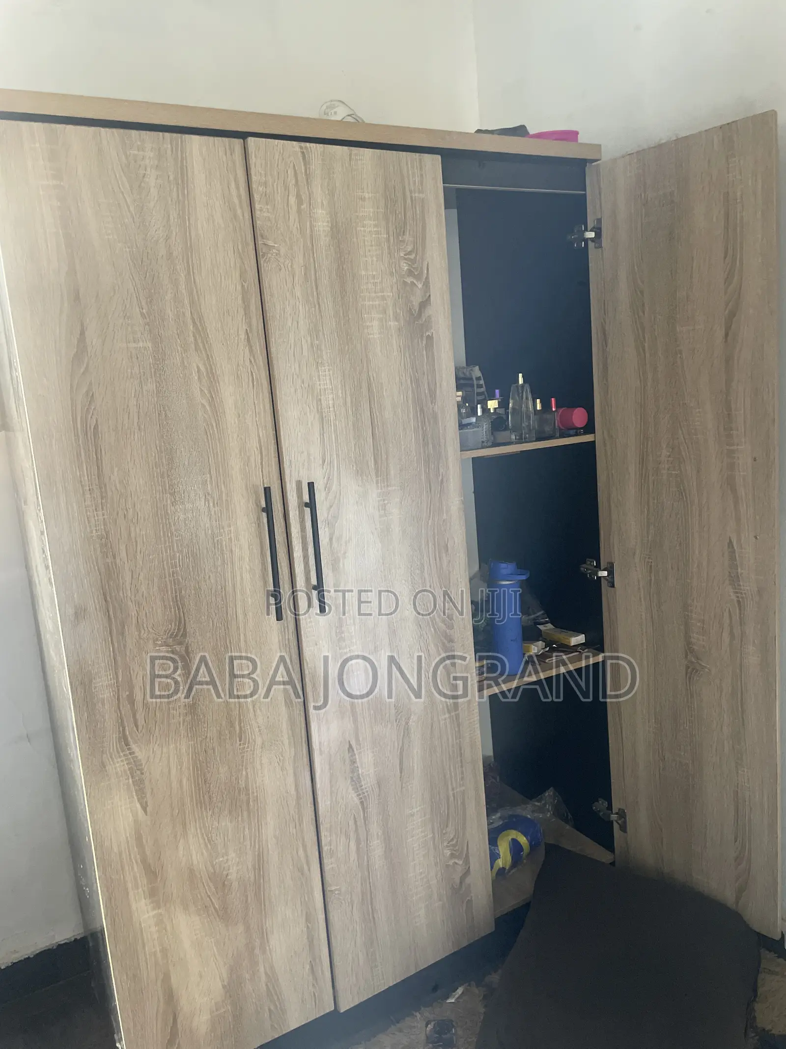 Wardrobe 3 Doors