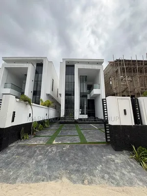 5bdrm Duplex in Ajah Lekki Lagos for sale