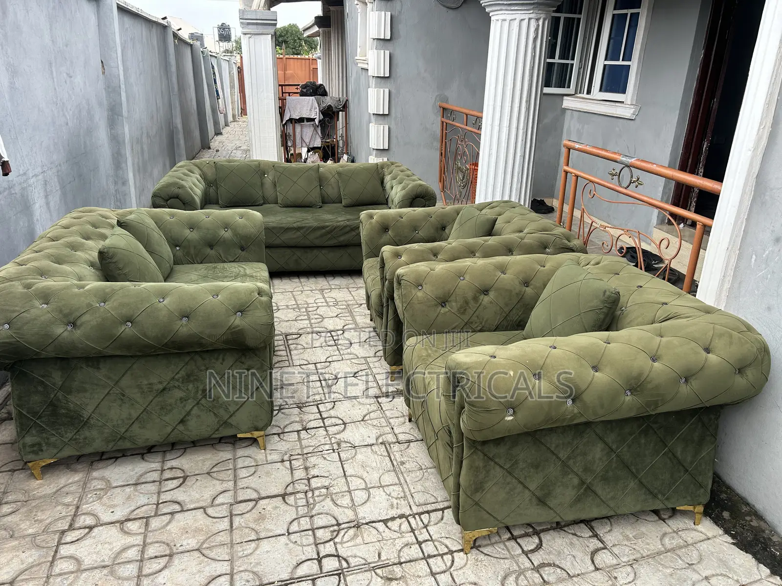 Complete Sofa Set