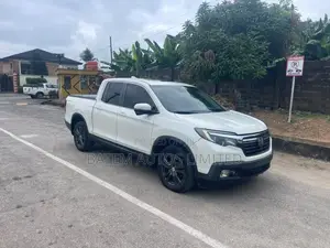 Honda Ridgeline RTL-E AWD Crew Cab 125.2 in. WB 2017 White