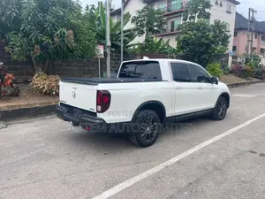 Honda Ridgeline RTL-E AWD Crew Cab 125.2 in. WB 2017 White