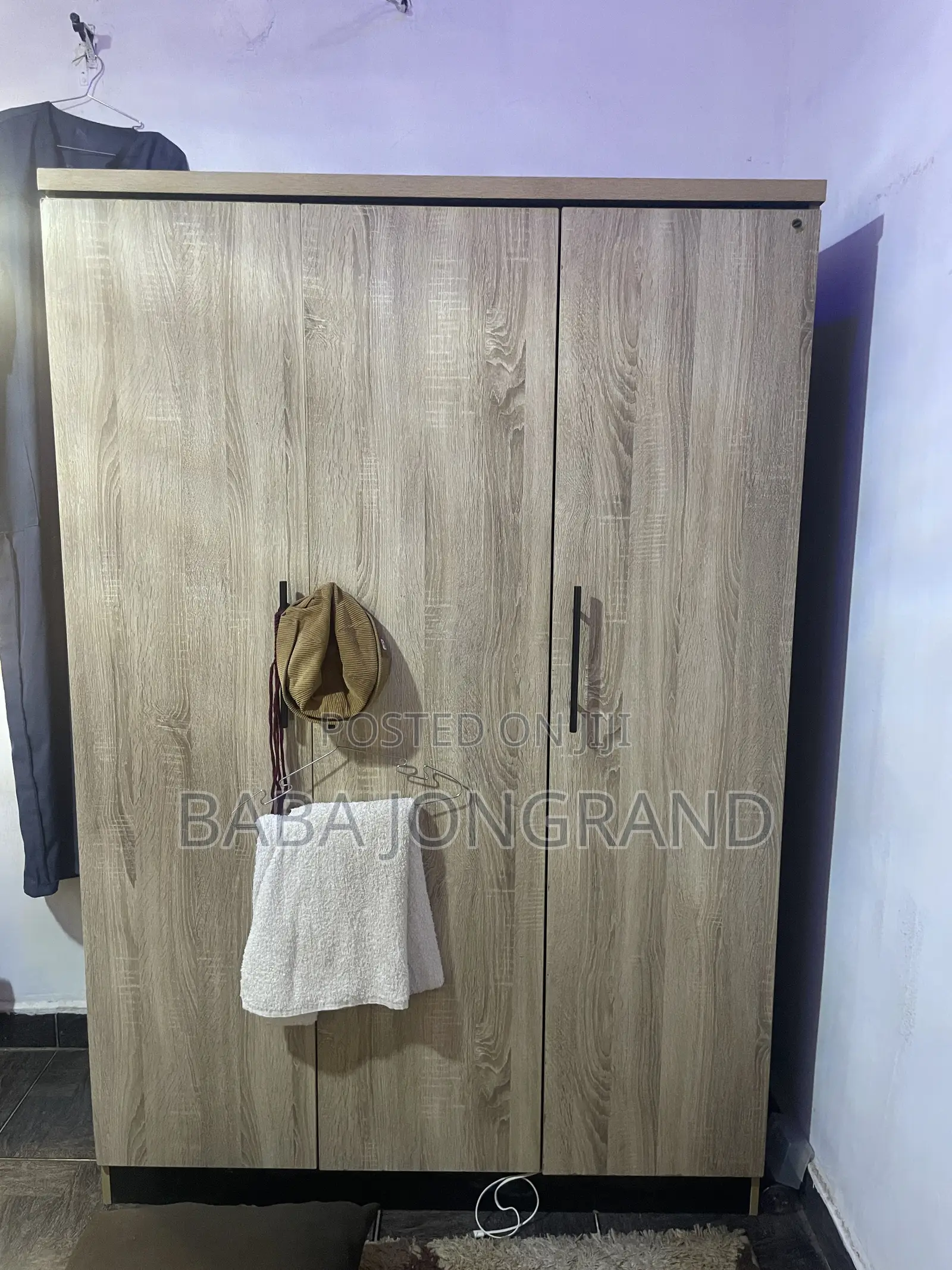 Wardrobe 3 Doors