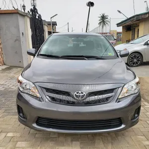 Toyota Corolla 2012 Gray