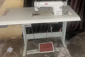EMEL EM 8500 Industrial Sewing Machine + Table