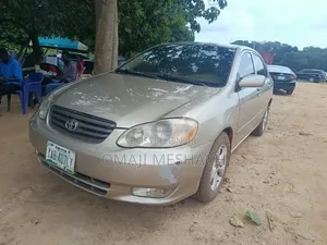 Toyota Corolla 2004 Gold