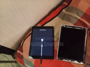 Apple iPad Air 32 GB Black