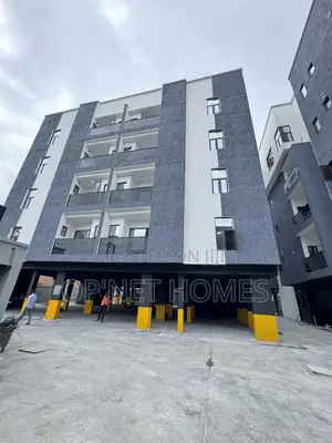 2bdrm Apartment in Lekki Phase 1 for rent