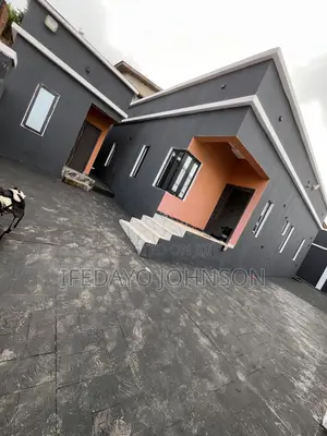 Furnished 3bdrm Bungalow in Ologuneru for rent