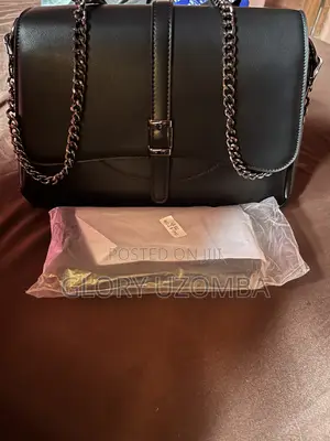 Medium Shoulder Bag