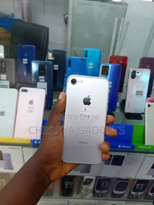 Apple iPhone 7 128 GB Silver