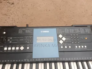 Yamaha PSR E333 Digital Keyboard