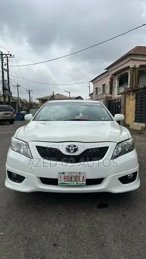 Toyota Camry SE 4dr Sedan (2.5L 4cyl 6AM) 2010 White