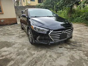 Hyundai Elantra Limited Sedan FWD (2.0L 4cyl 6A) 2017 Black