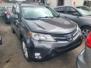 Toyota RAV4 Limited 4dr SUV AWD (2.5L 4cyl 6A) 2015 Gray
