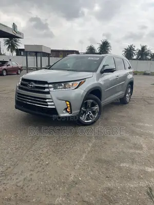 Toyota Highlander 2019 Silver