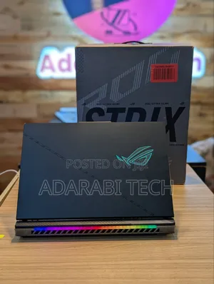 Laptop Asus ROG Zephyrus G16 32GB Intel Core i9 SSD 1T