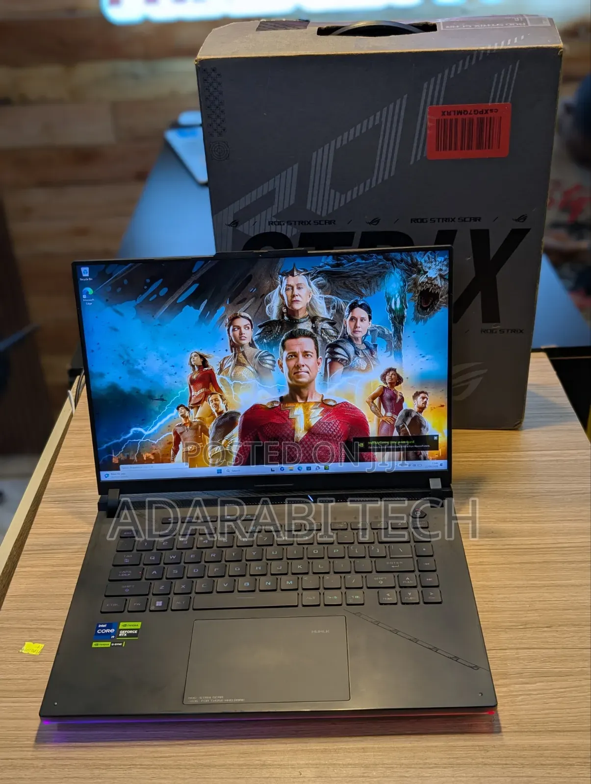 Laptop Asus ROG Zephyrus G16 32GB Intel Core i9 SSD 1T