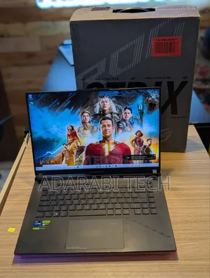 Laptop Asus ROG Zephyrus G16 32GB Intel Core i9 SSD 1T