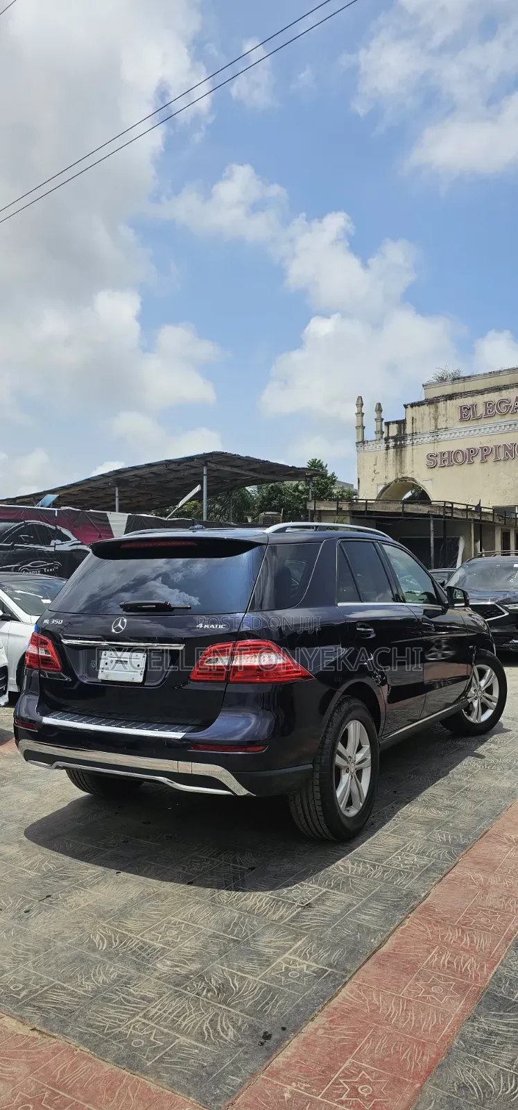 Mercedes-Benz M Class 2012 Blue