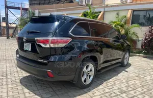 Toyota Highlander 2016 Black