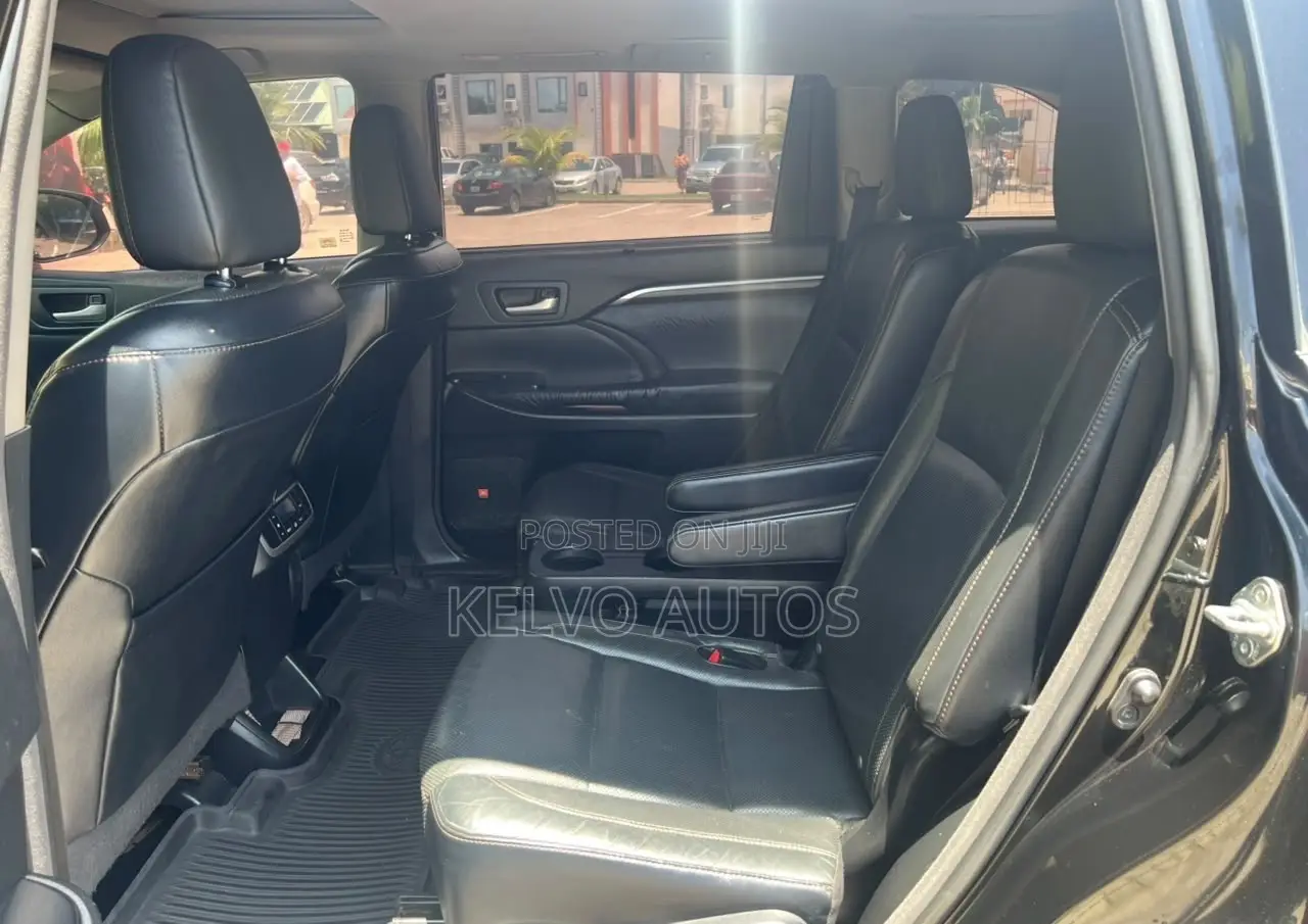 Toyota Highlander 2016 Black