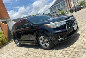 Toyota Highlander 2016 Black