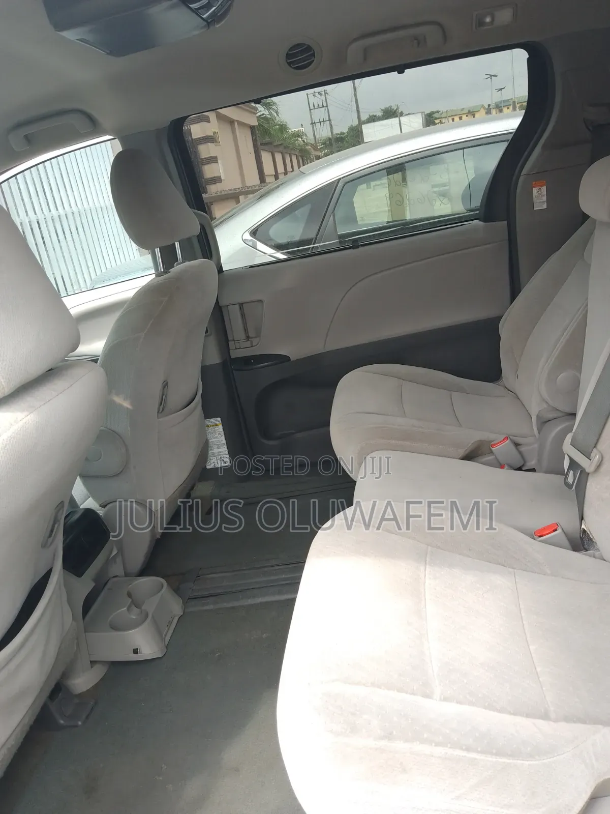 Toyota Sienna 2017 Silver