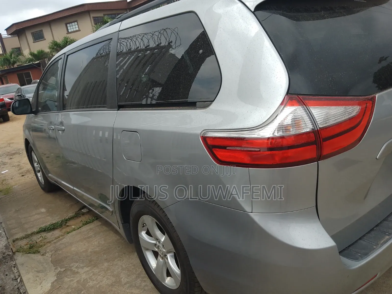 Toyota Sienna 2017 Silver