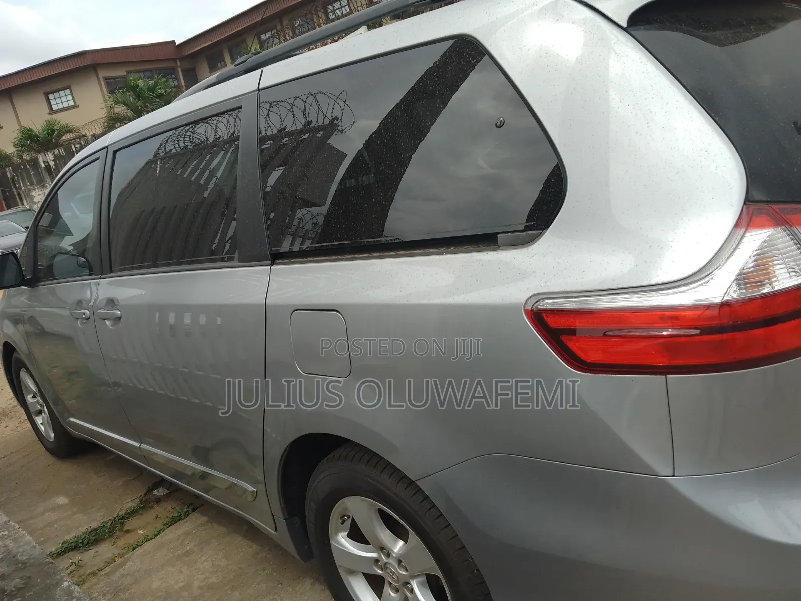 Toyota Sienna 2017 Silver