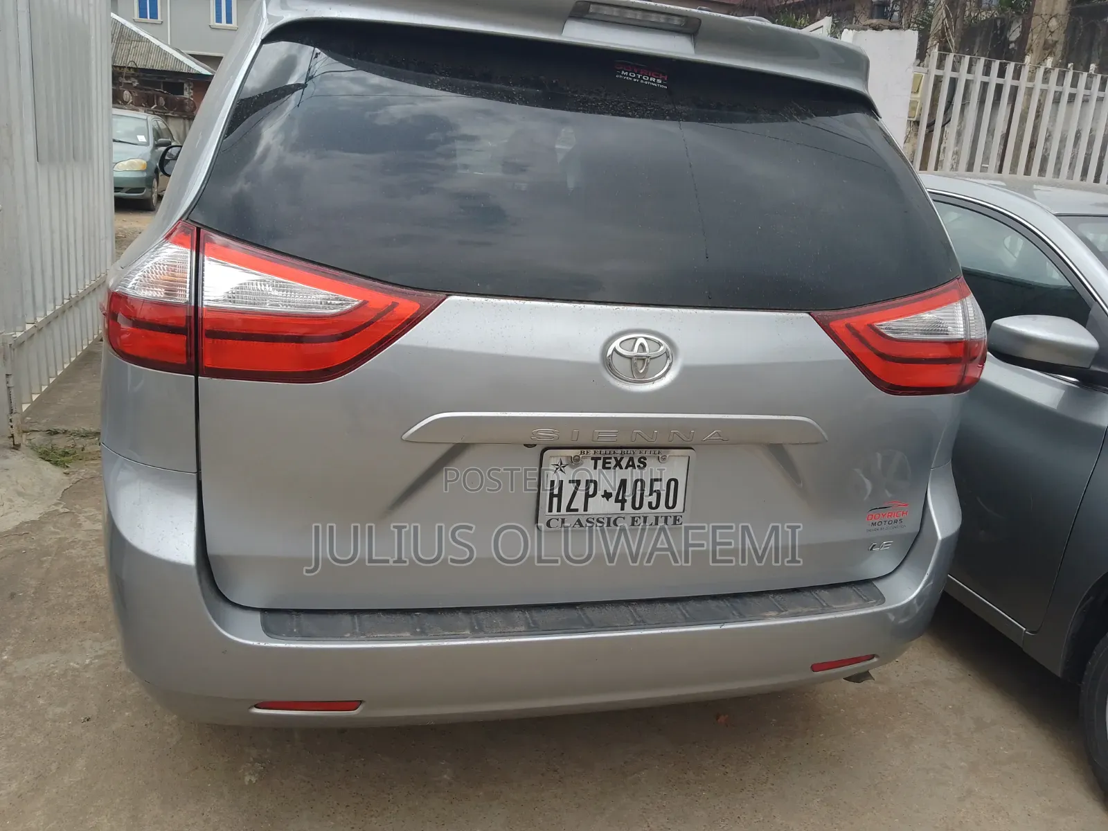 Toyota Sienna 2017 Silver