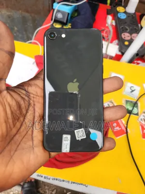 Apple iPhone SE (2022) 128 GB Black