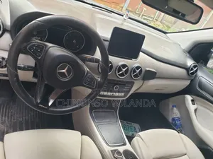 Mercedes-Benz B-Class 2016 White