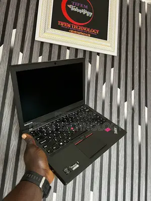 Laptop Lenovo ThinkPad X240 8GB Intel Core i5 HDD+SSD 500GB