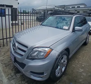 Mercedes-Benz GLK-Class Base GLK 350 4dr 4x2 (3.5L 6cyl 7A) 2015 Silver