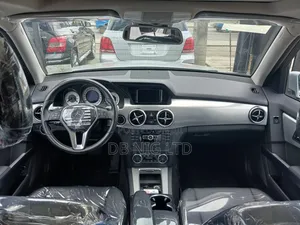 Mercedes-Benz GLK-Class Base GLK 350 4dr 4x2 (3.5L 6cyl 7A) 2015 Silver