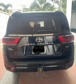 Toyota Land Cruiser 2022 Black