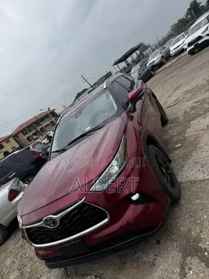 Toyota Highlander 2023 Red