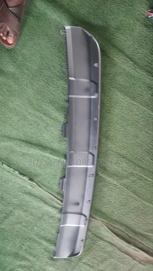 Front Bumper Down Silver Lx600