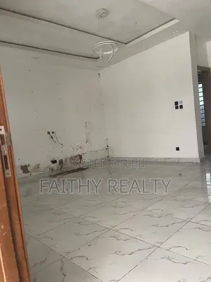 4bdrm Duplex in Lekki for rent