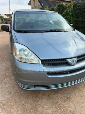 Toyota Sienna 2004 Blue