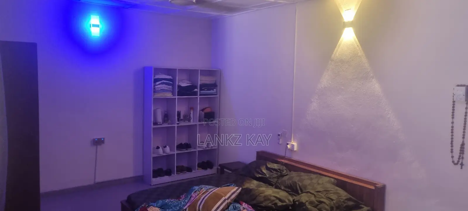 White Shelf/Cabinet