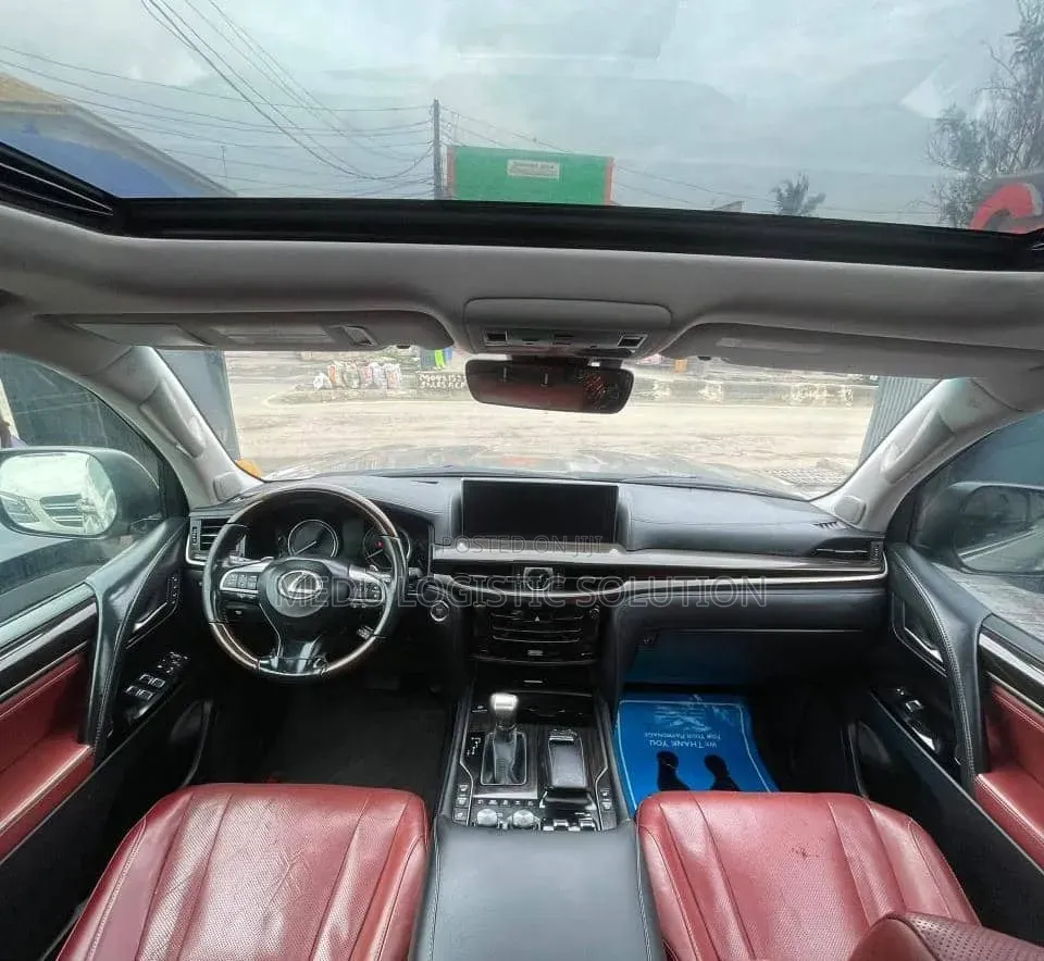 Lexus LX 2018 Gold
