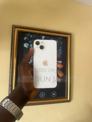 Apple iPhone 13 128 GB White