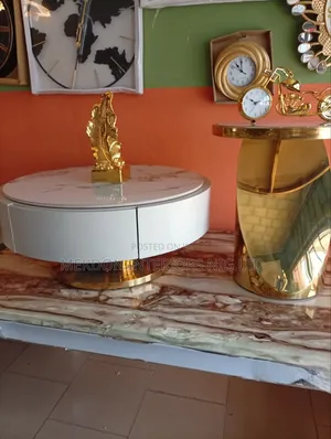 Mable Center Table With Side Stool